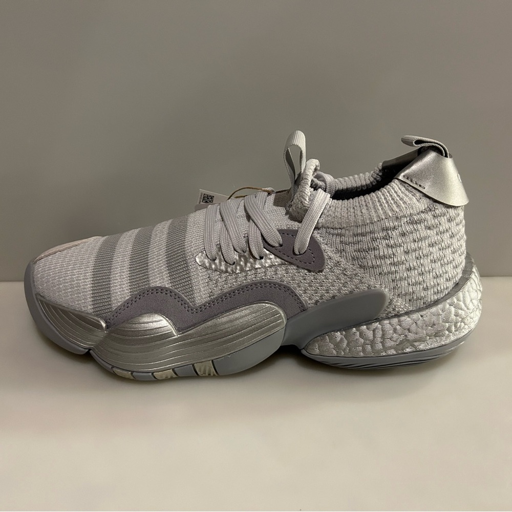 New Adidas Trae Young 2 Metaverse Grey Basketball Shoes - Size M11.5 / W12.5 NIB
